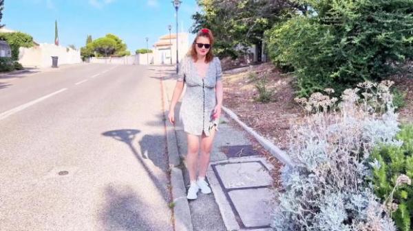 Jacquie et Michel TV . 32 Years Old, Medical Secretary in Pau!